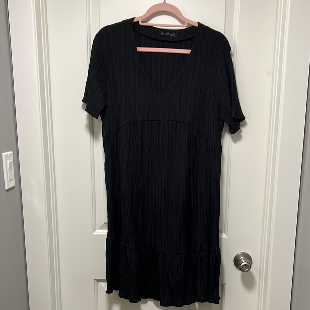 SHEIN Black Midi Dress V-Neck Short Sleeve